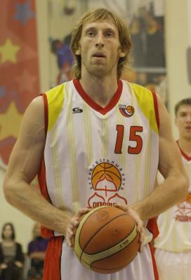 Владимир Казаков